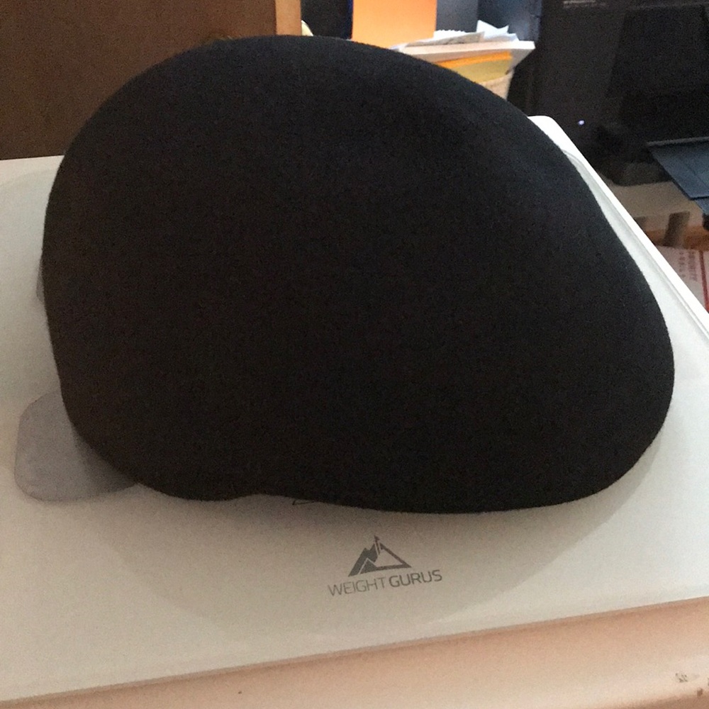 Country Gentleman 100% wool driving cap. Large